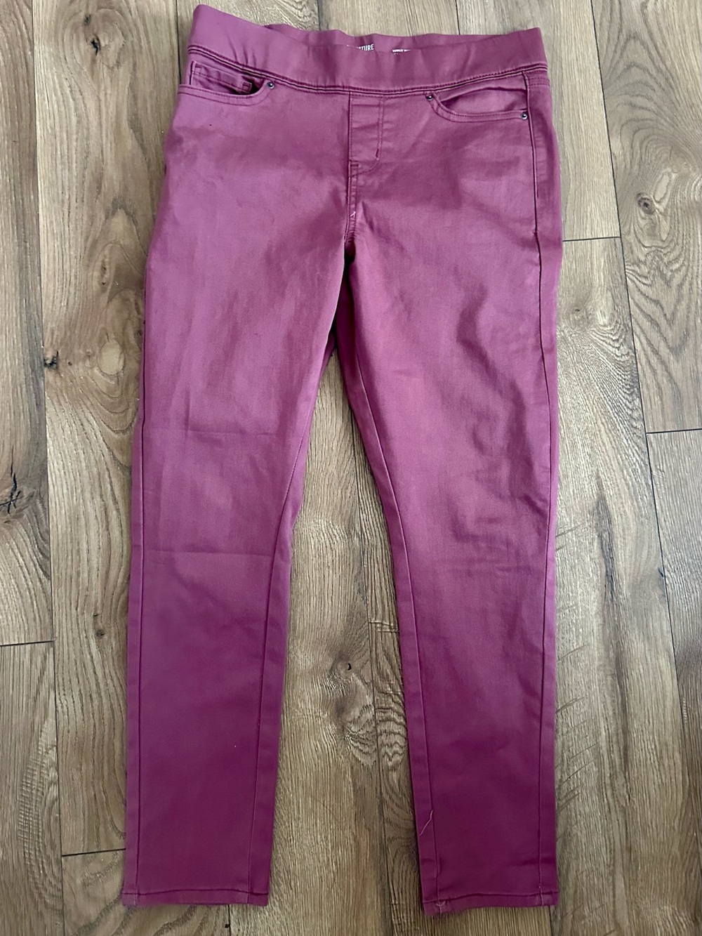 Levi’s Signature pull on skinny jeans